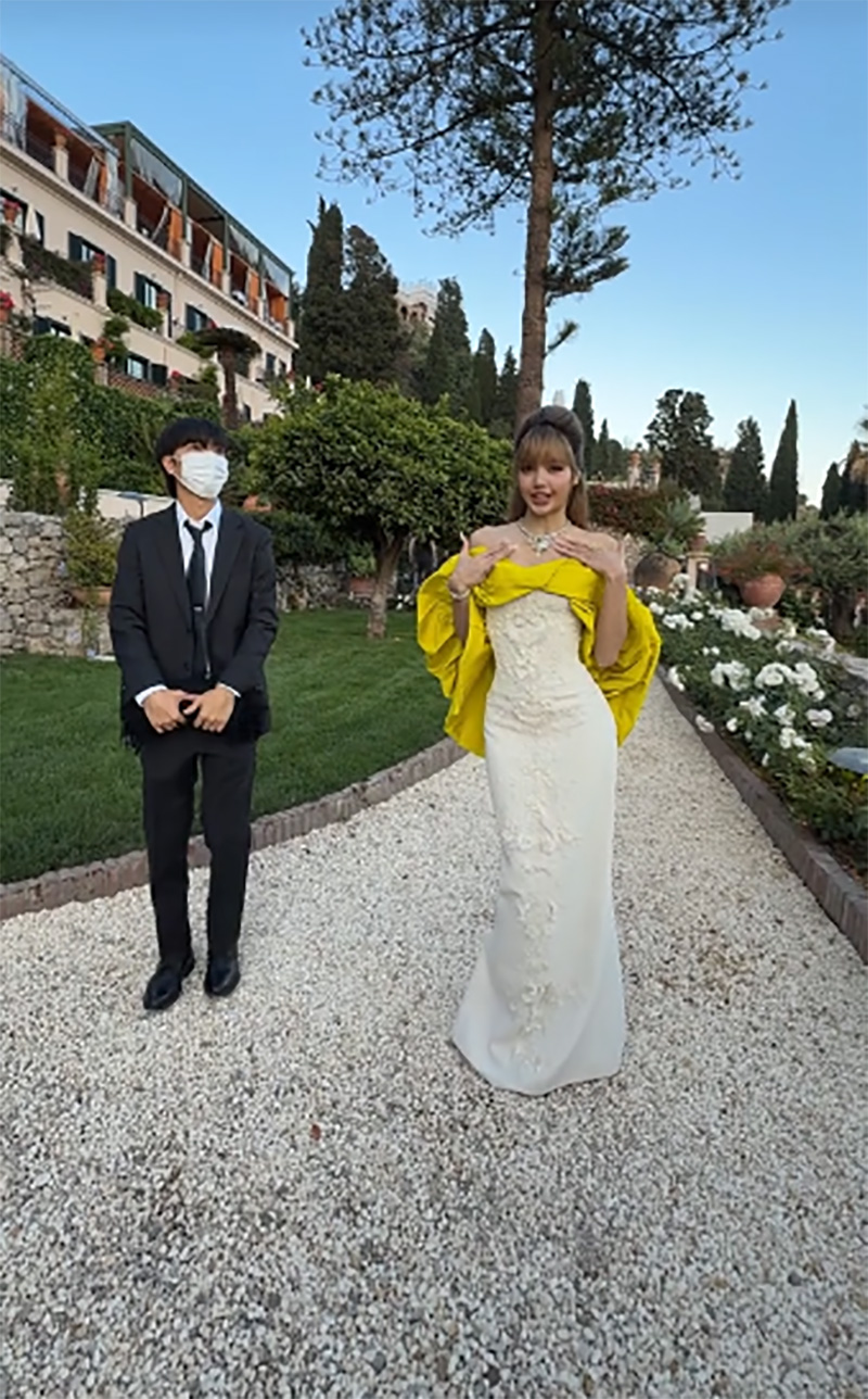 ลิซ่า โคฟ Thank you Kateyki ลุคเจ้าหญิง