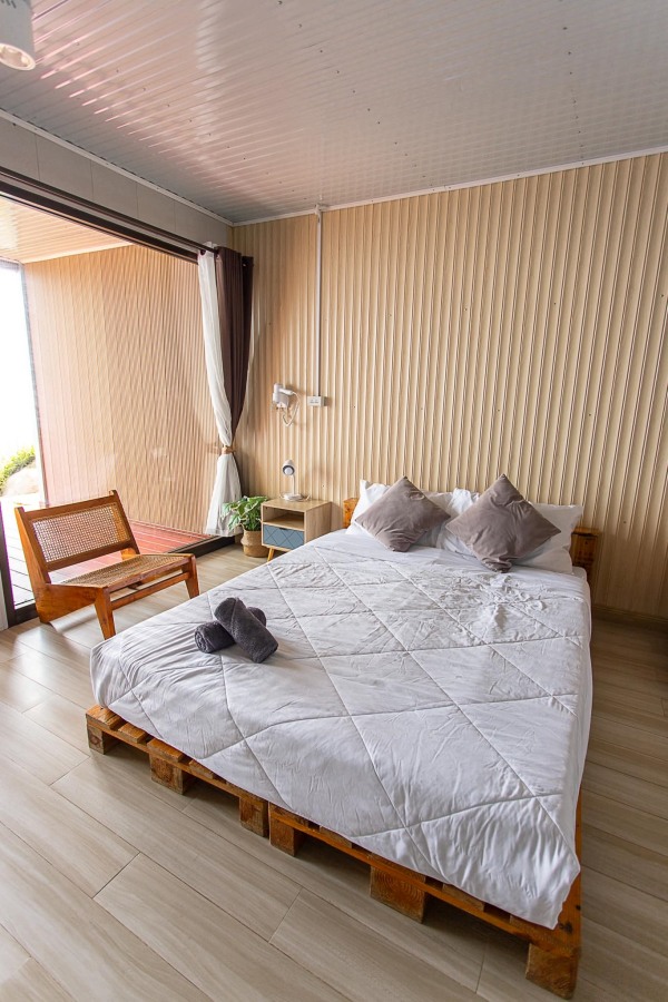 ในห้องพัก หลงเขาแคมป์ ภูทับเบิก