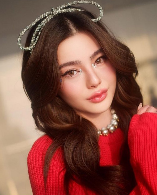 ดิว อริสรา ประวัติ 14 เรื่องรู้จักอดีตนางร้ายหน้าสวย กับหลากเรื่องราวในชีวิต