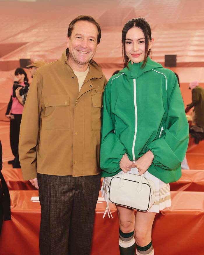 ใหม่ ดาวิกา