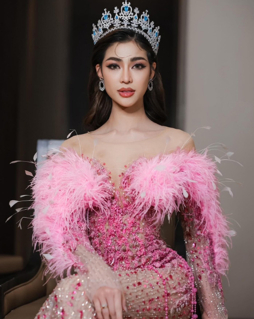 แบม ไพลิน ประวัติ