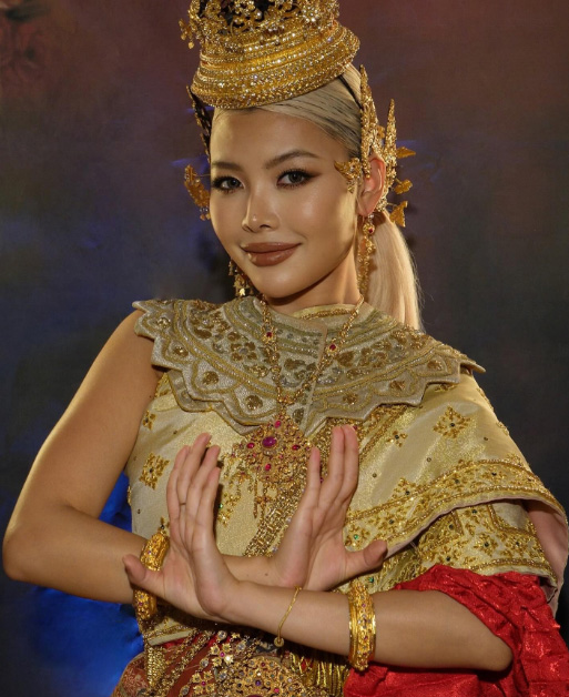 พรีมพร้อม Ayothaya Makeup