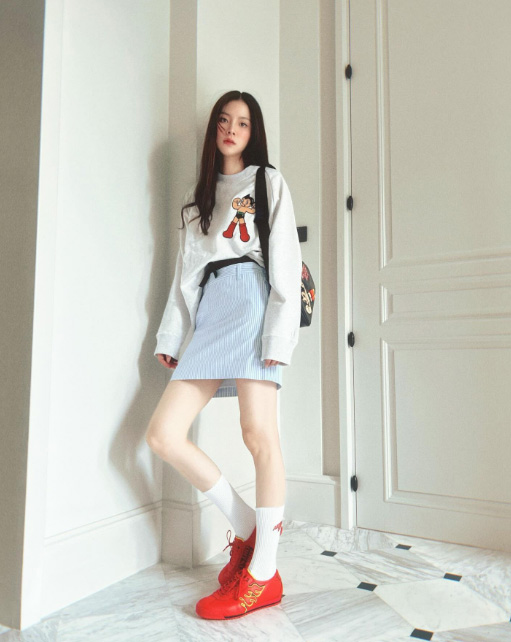 ใบเฟิร์น พิมพ์ชนก แฟชั่น