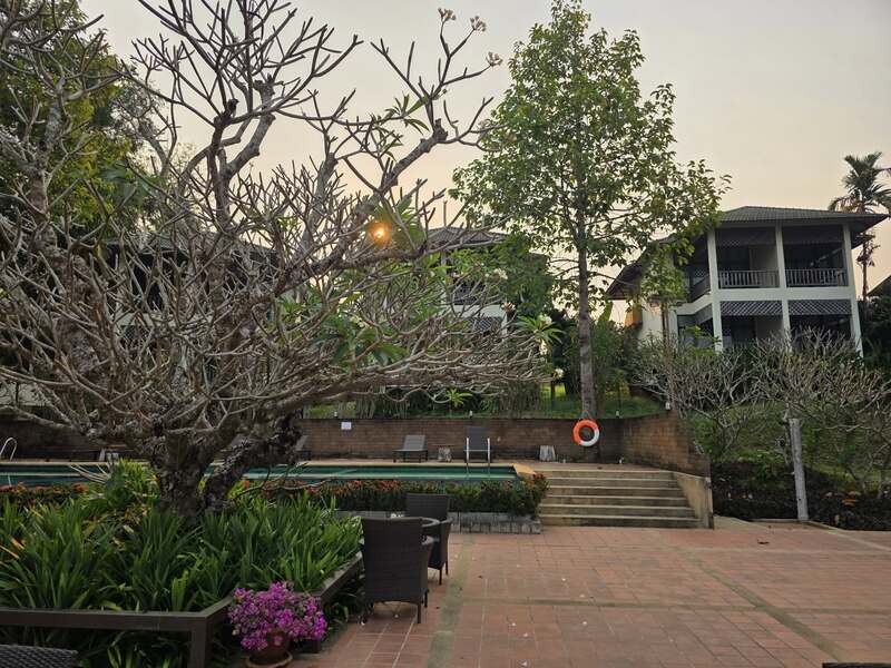บ้านแซวการ์เด้น แอนด์ รีสอร์ท 