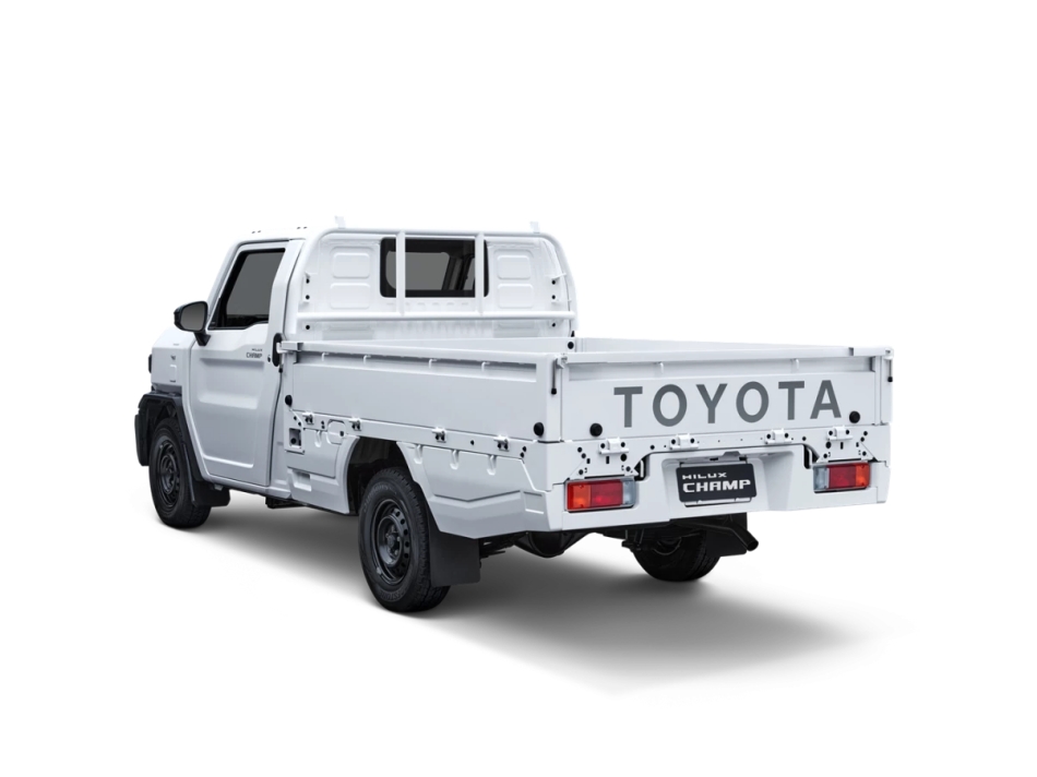 toyota hilux champ