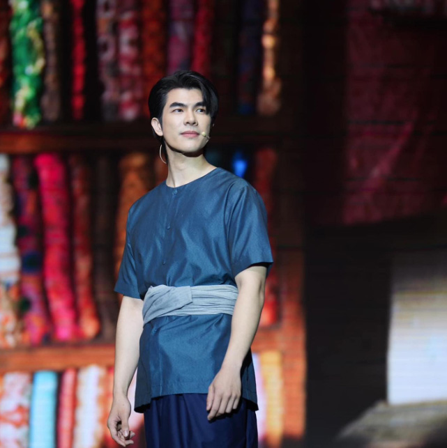 มาย ภาคภูมิ ประวัติ