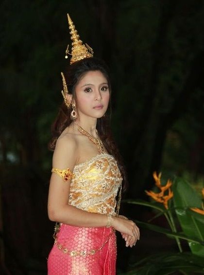 นีน่า สุทัศสรณ์