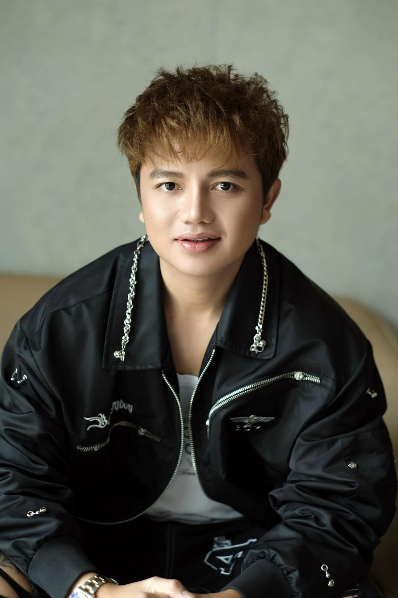 ครูไพบูลย์ แสงเดือน