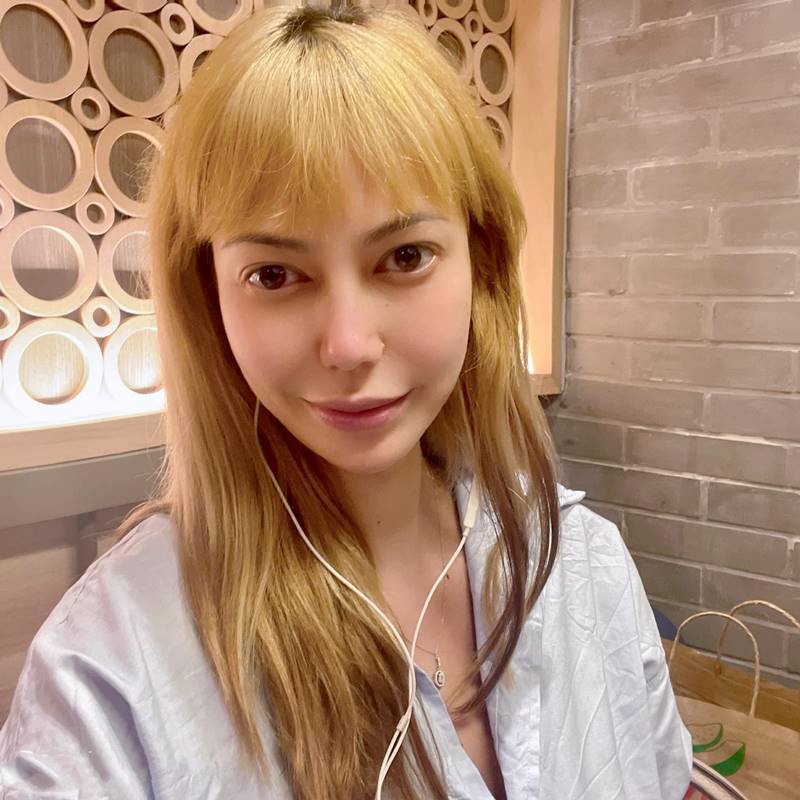 โอเด็ต เฮนเรียต แจ็คโคมิน,ไฮโซปอ