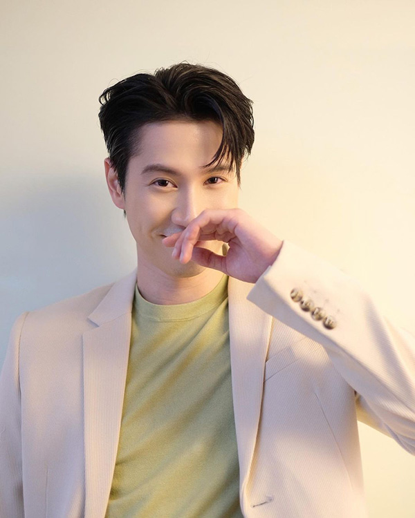 ไบร์ท รพีพงศ์