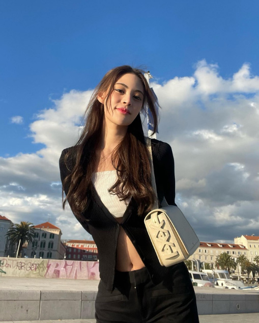 หยิน ฝันดาว ประวัติ