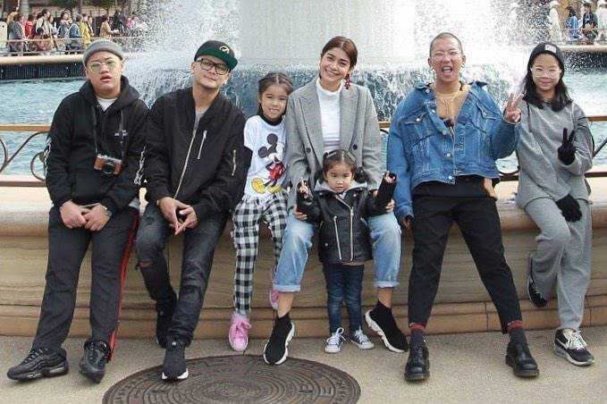 แจ๊ส ชวนชื่น