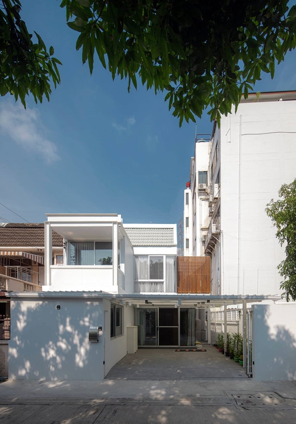 รีโนเวททาวน์เฮ้าส์ 2 ชั้น