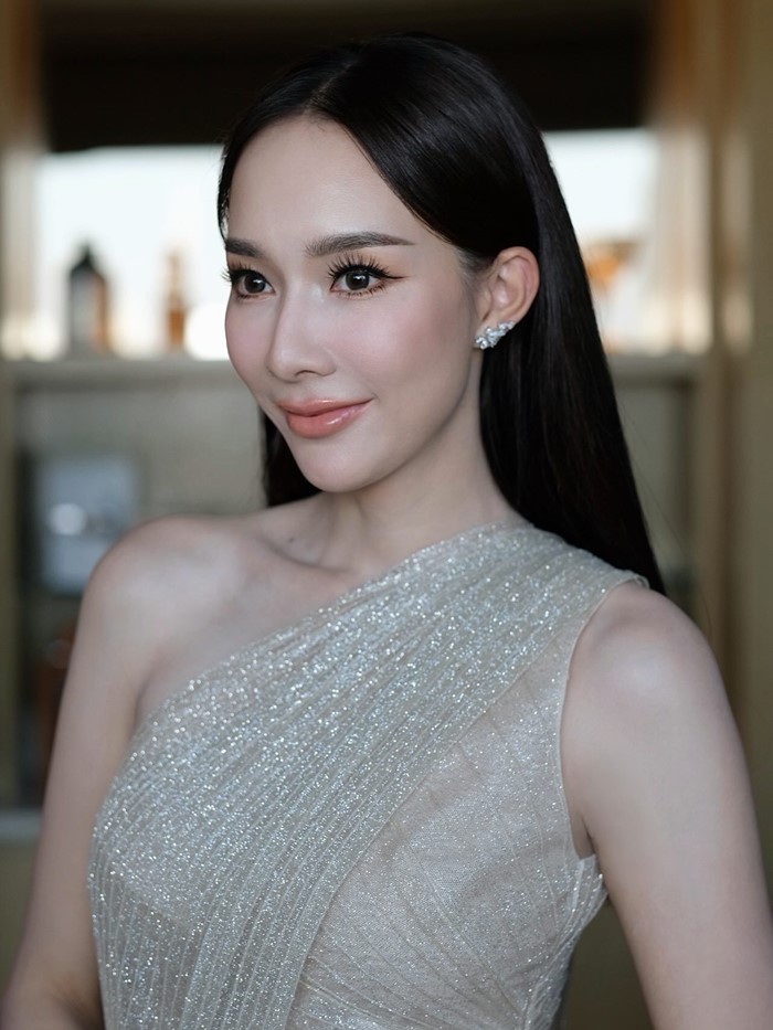 มิ้นท์ ณัฐวรา เข้าพิธีแต่งงาน ไฮโซหยัง วิธวิทย์