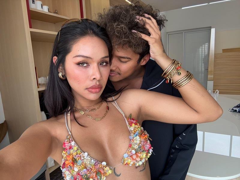 มิกซ์ เฉลิมศรี ฉลามจัส