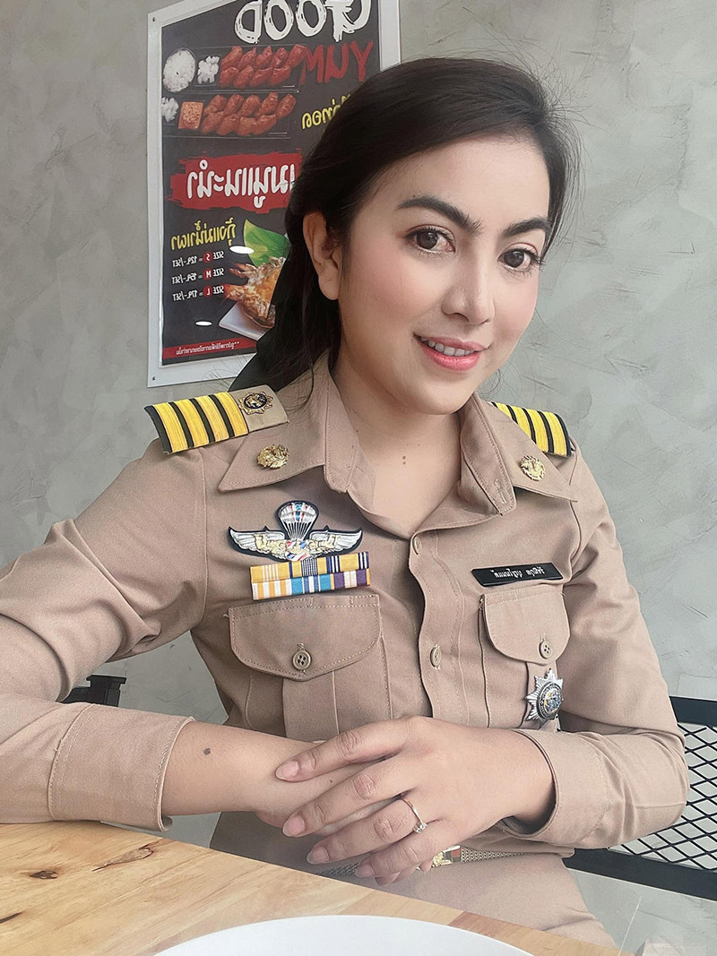 ผู้ใหญ่บ้าน