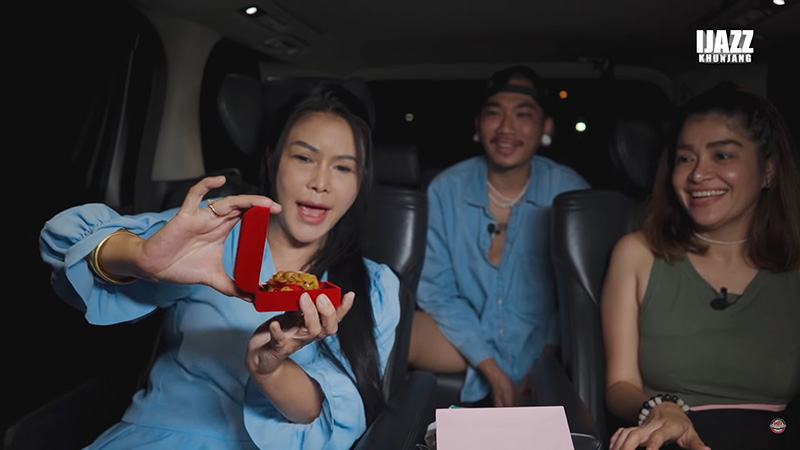 แจ๊ส ชวนชื่น เซอไพรส์แม่ 2 เด้ง