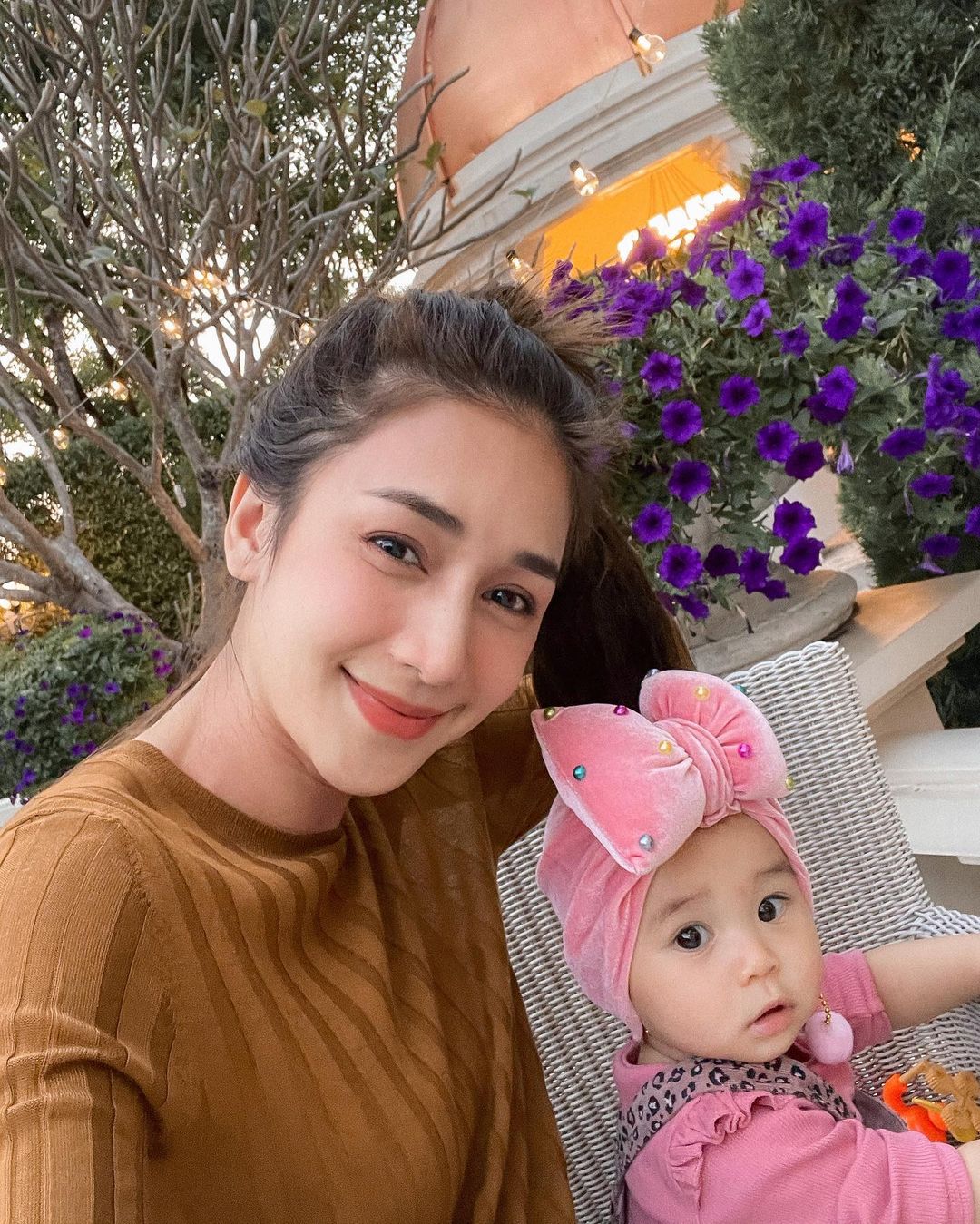 เนย โชติกา ลูก
