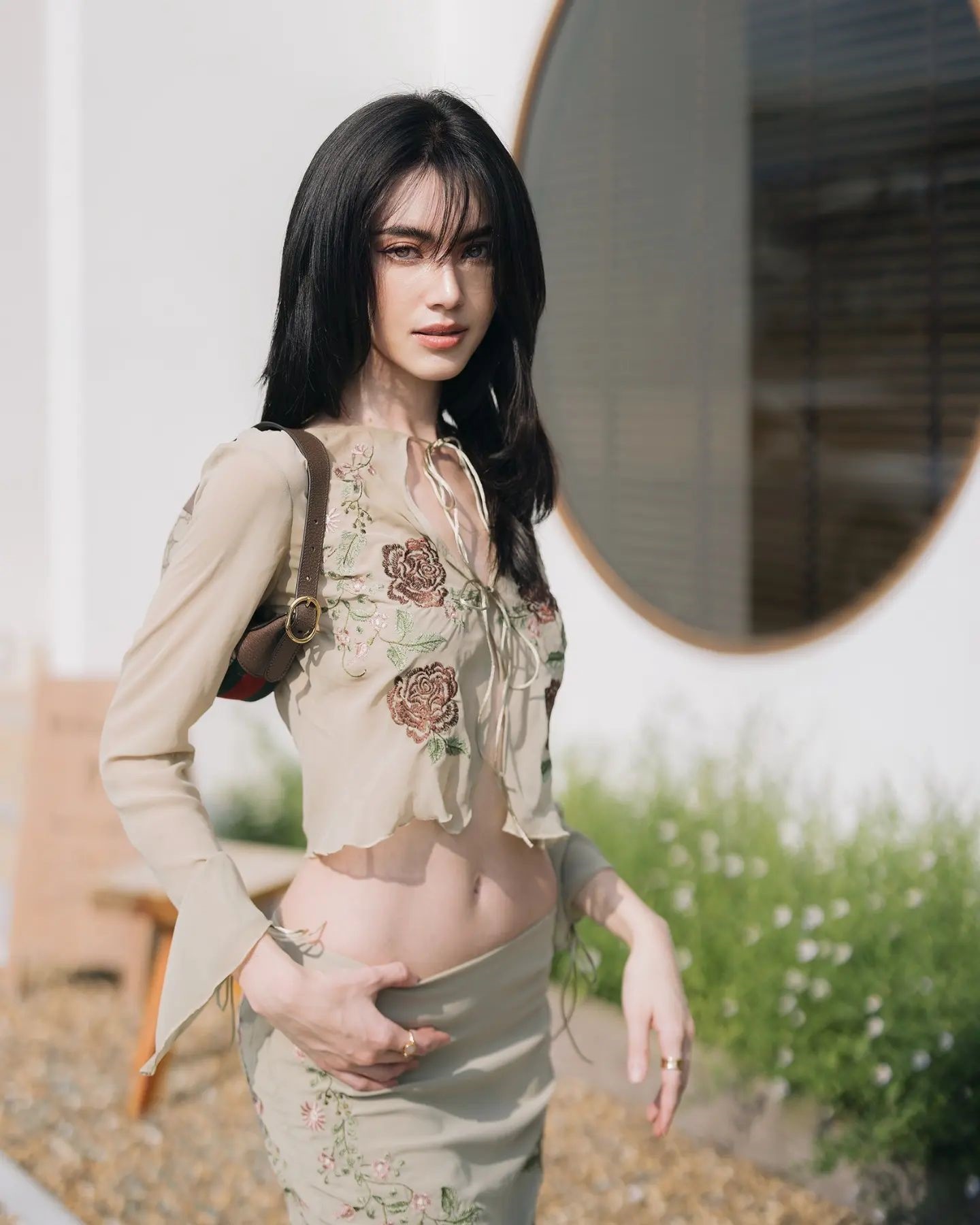 ใหม่ ดาวิกา