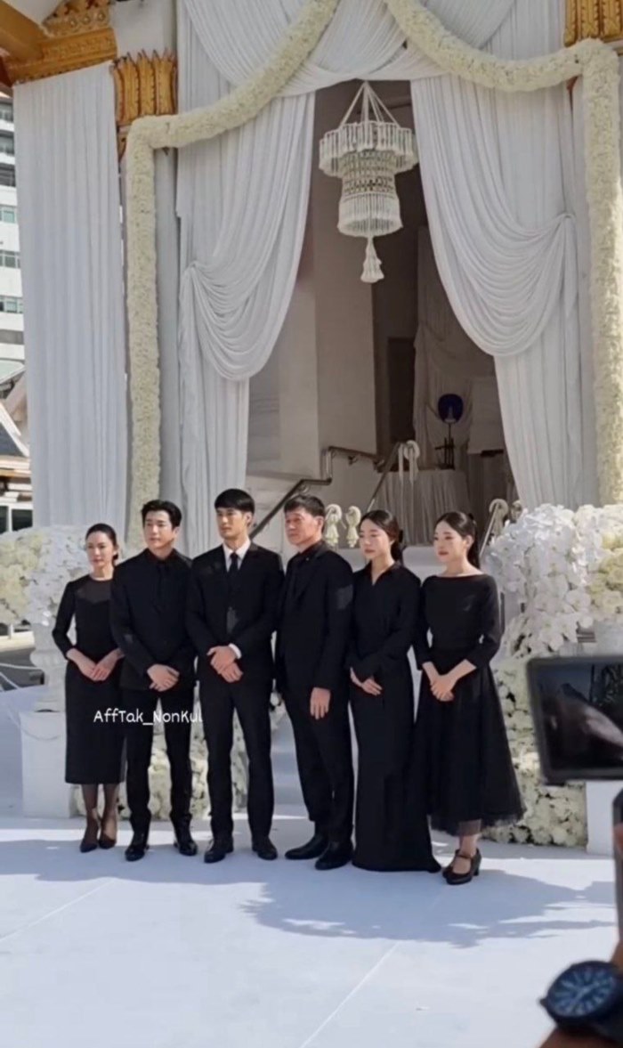 บอย ปกรณ์ ร่วมงานศพ แม่นนกุล