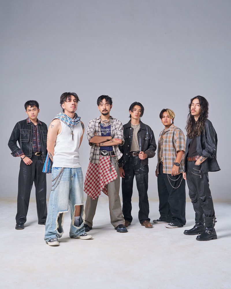 นั่งเล 5 line up