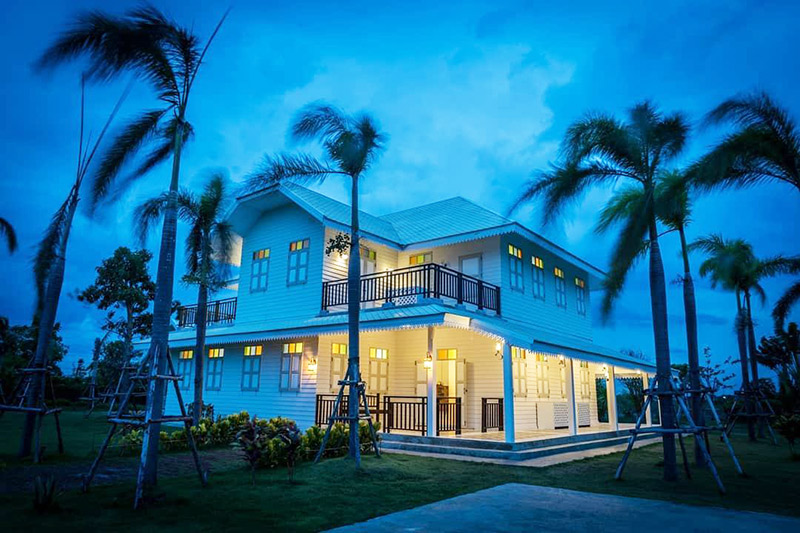 ธุรกิจ เป็ก สัณณ์ชัย