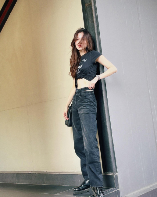 ใบเฟิร์น พิมพ์ชนก แฟชั่น