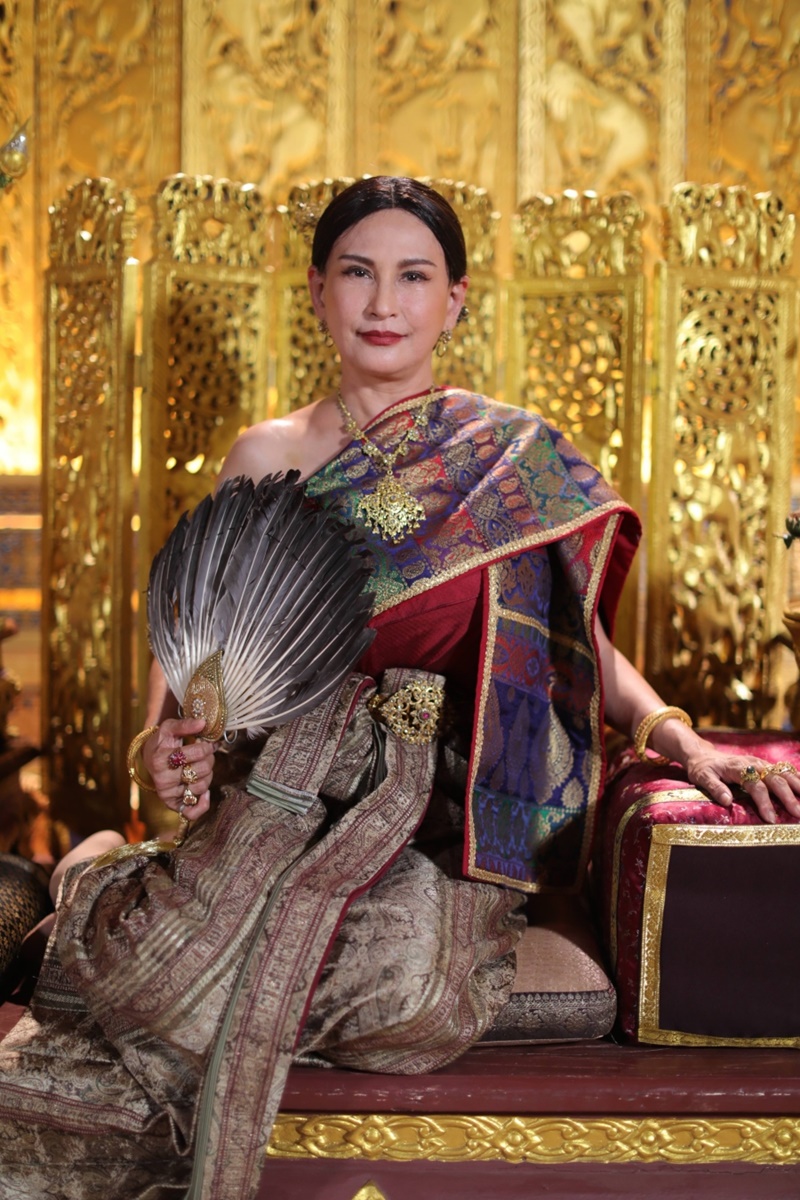 ละคร กลิ่นมาลี