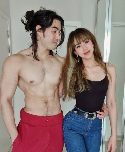 แนนนี่ เกิร์ลลี่ เบอร์รี่