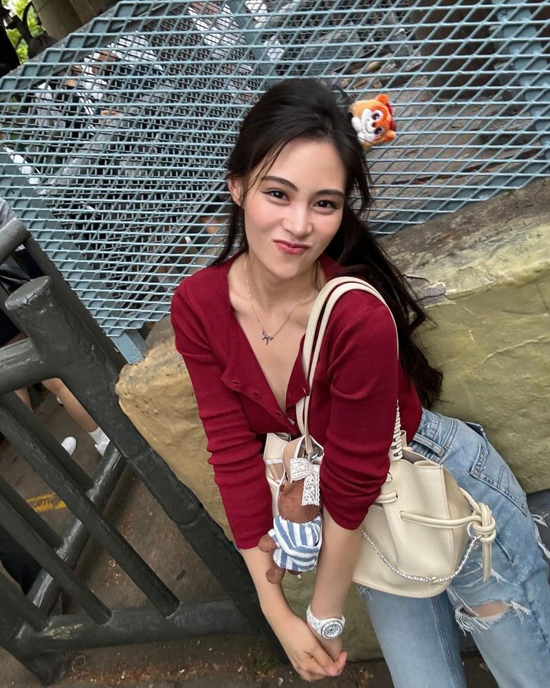 หยิน ฝันดาว แบ้สกุล