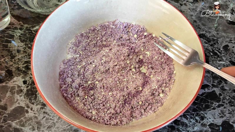 บัวลอยไข่เค็ม