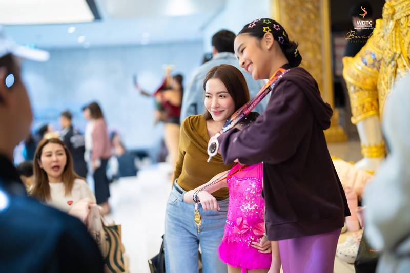 แอฟ ทักษอร และ นนกุล ชานน