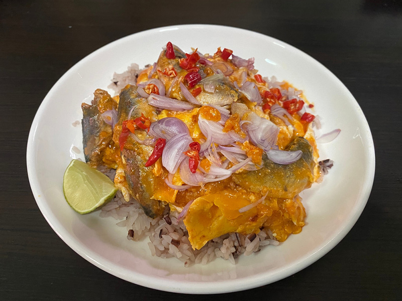 ปลากระป๋องผัดไข่ เมนูเด็กหอ เมนูงบน้อย เมนูอาหารทำง่าย สูตรอาหาร