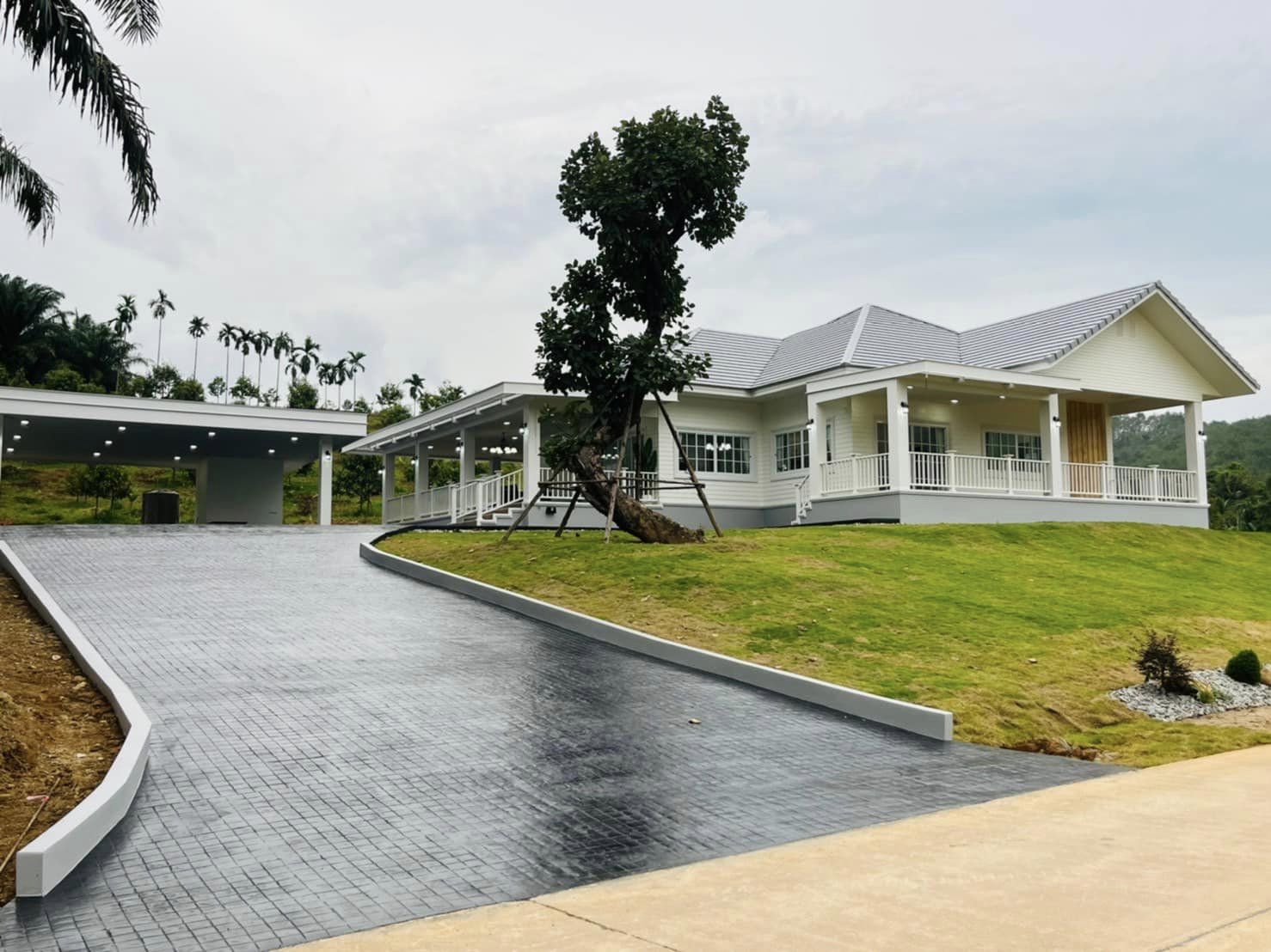 บ้านกลางหุบเขา