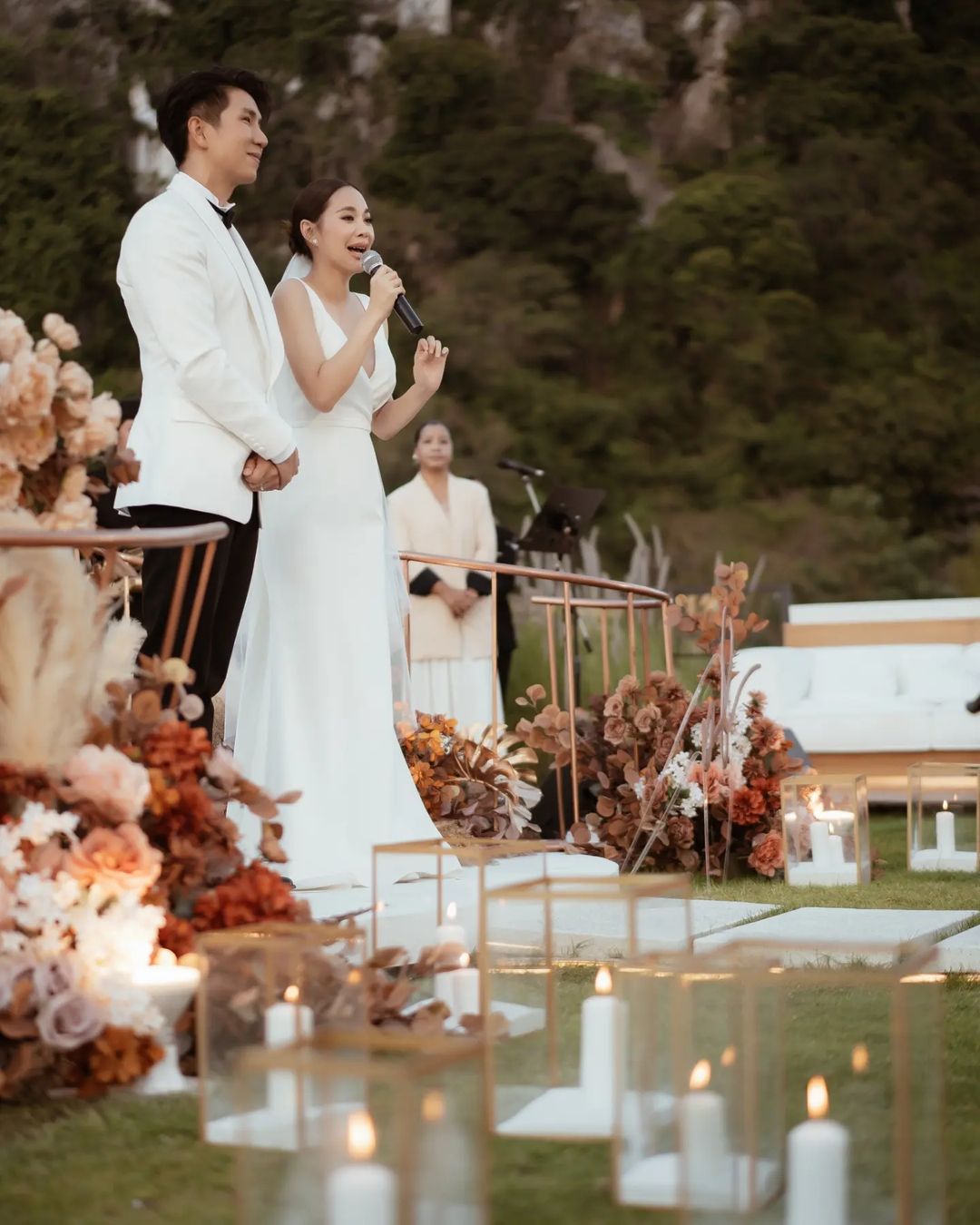 โบวี่ อัฐมา