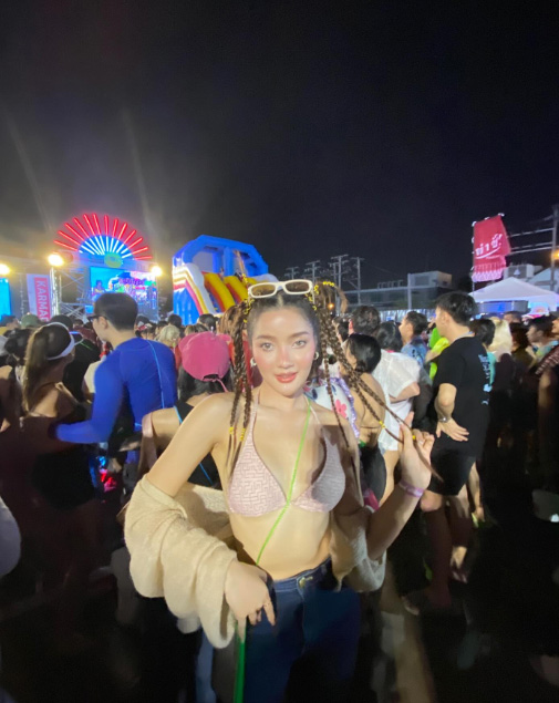 กานต์ ชนนิกานต์ วันเกิด เอแคลร์ จือปาก