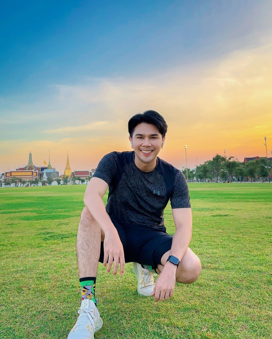 อิสร์ อิสรพงศ์, รุ้ง ราวรรณ