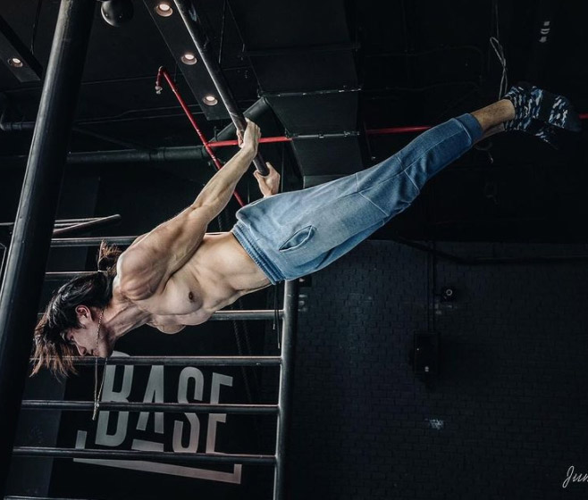 แนนนี่ เกิร์ลลี่ เบอร์รี่