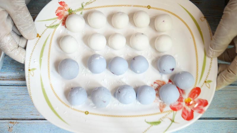 ขนมโคกะทิสดไส้มันม่วง