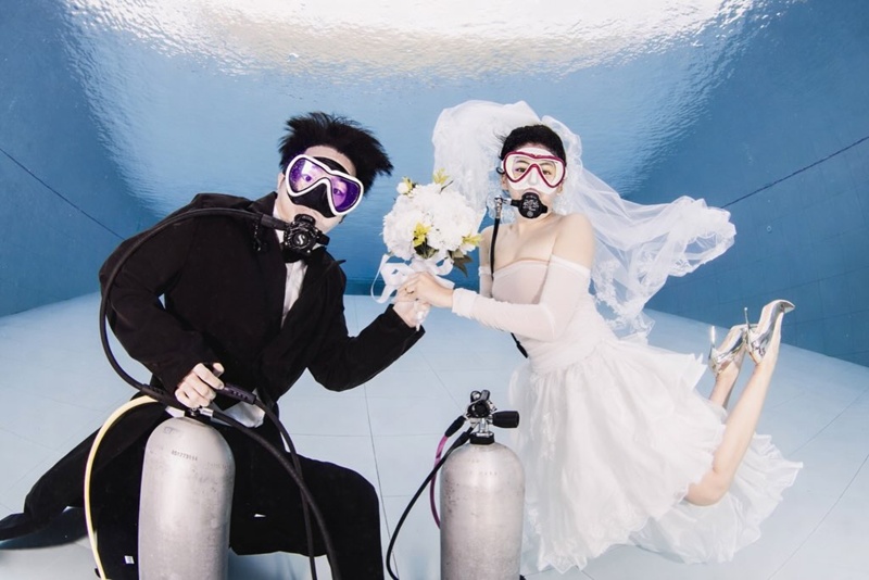 มะเหมี่ยว พรชดา ถ่ายพรีเวดดิ้งใต้น้ำ