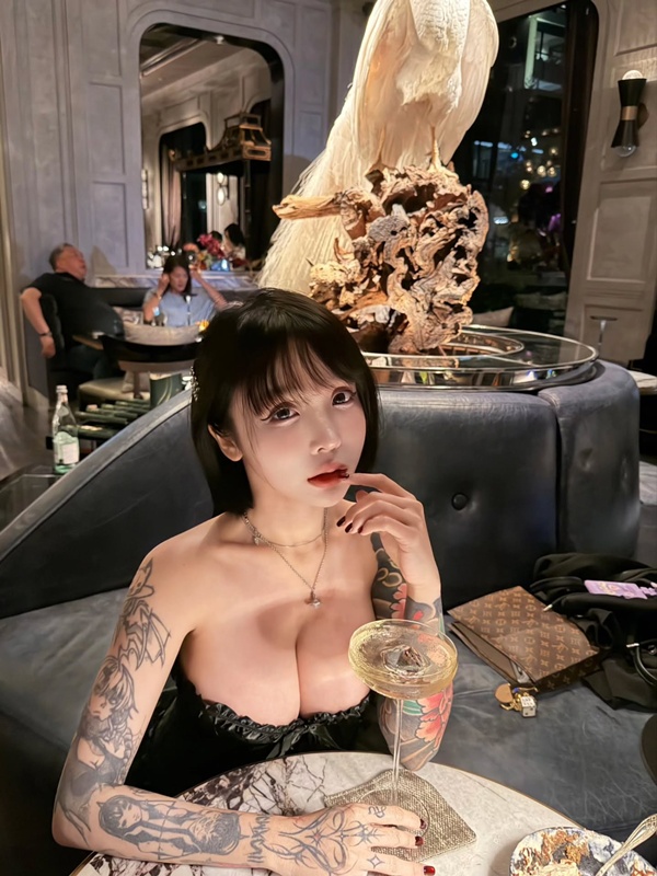 Sakura Soh ดีเจสาว ได้เป็นนางเอก AV