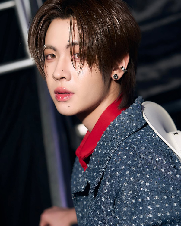 เฟิร์สวัน ดูมันดิประวัติ