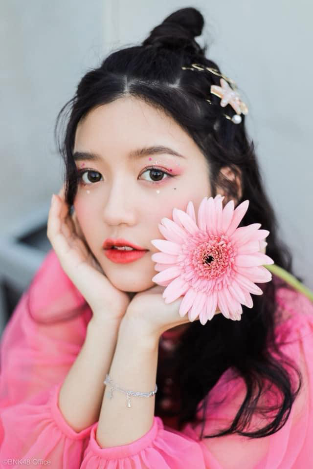 ดาราหน้าหมวย