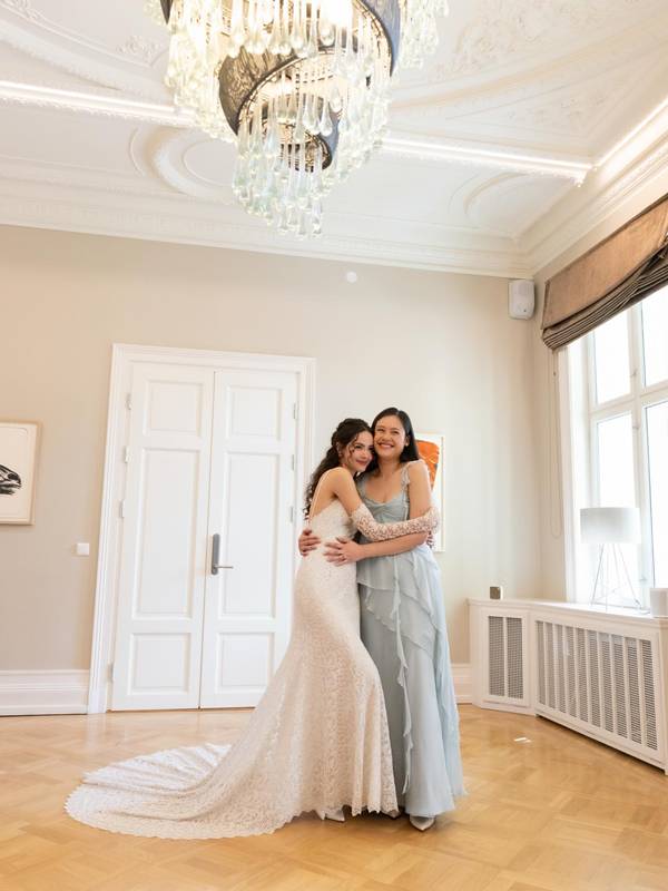 พี่สาวญาญ่า