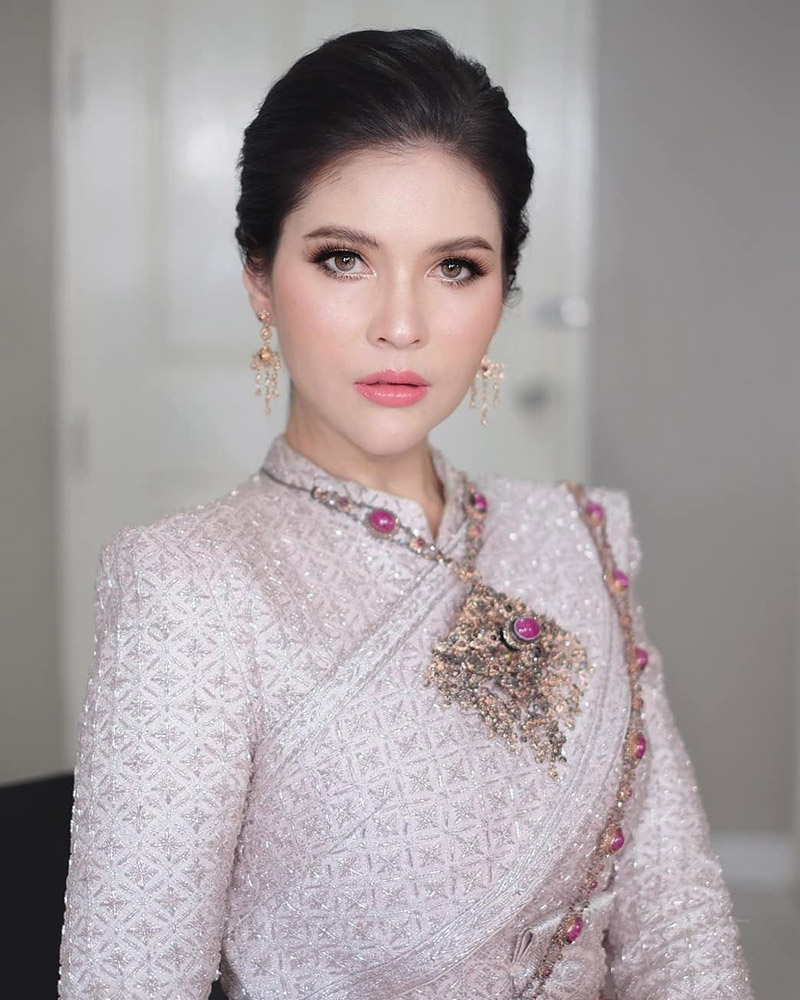 แอนนี่ บรู๊ค 