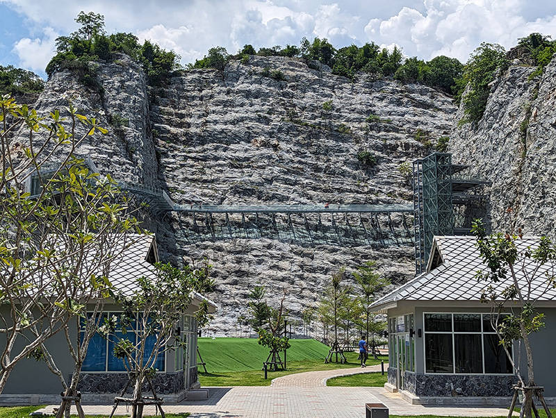 วัดเขาทำเทียม สุพรรณบุรี