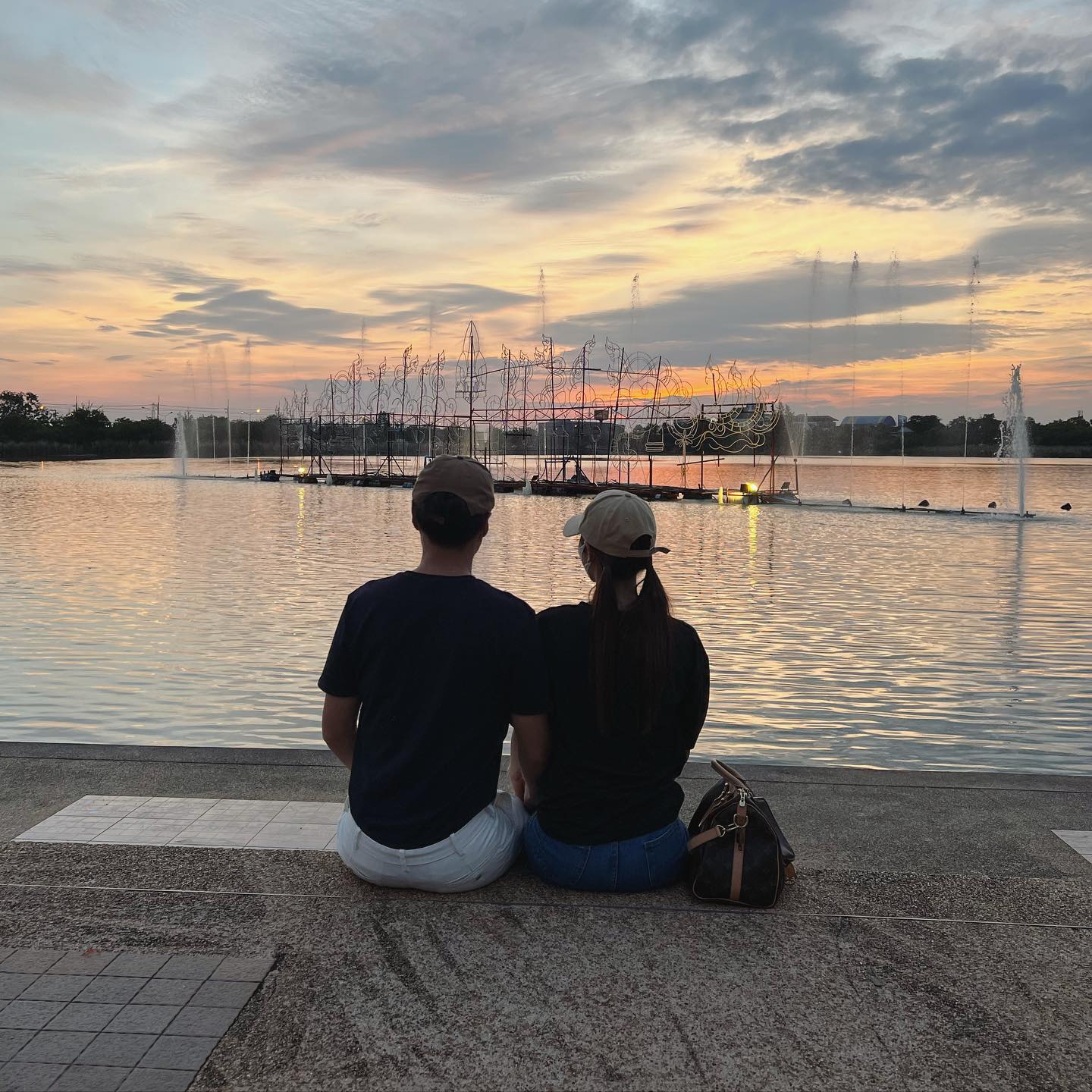 มิน พีชญา