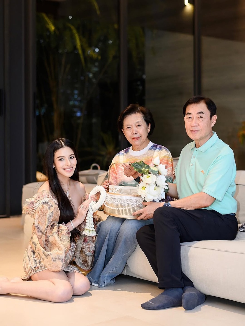 แคท ซอนญ่า ฉลองวันเกิดในวัย 32 ปี