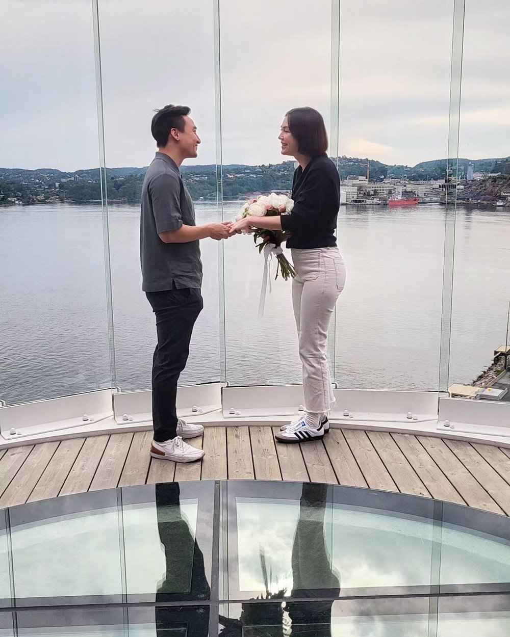 แมท ภีรนีย์ ไฮโซเฟม