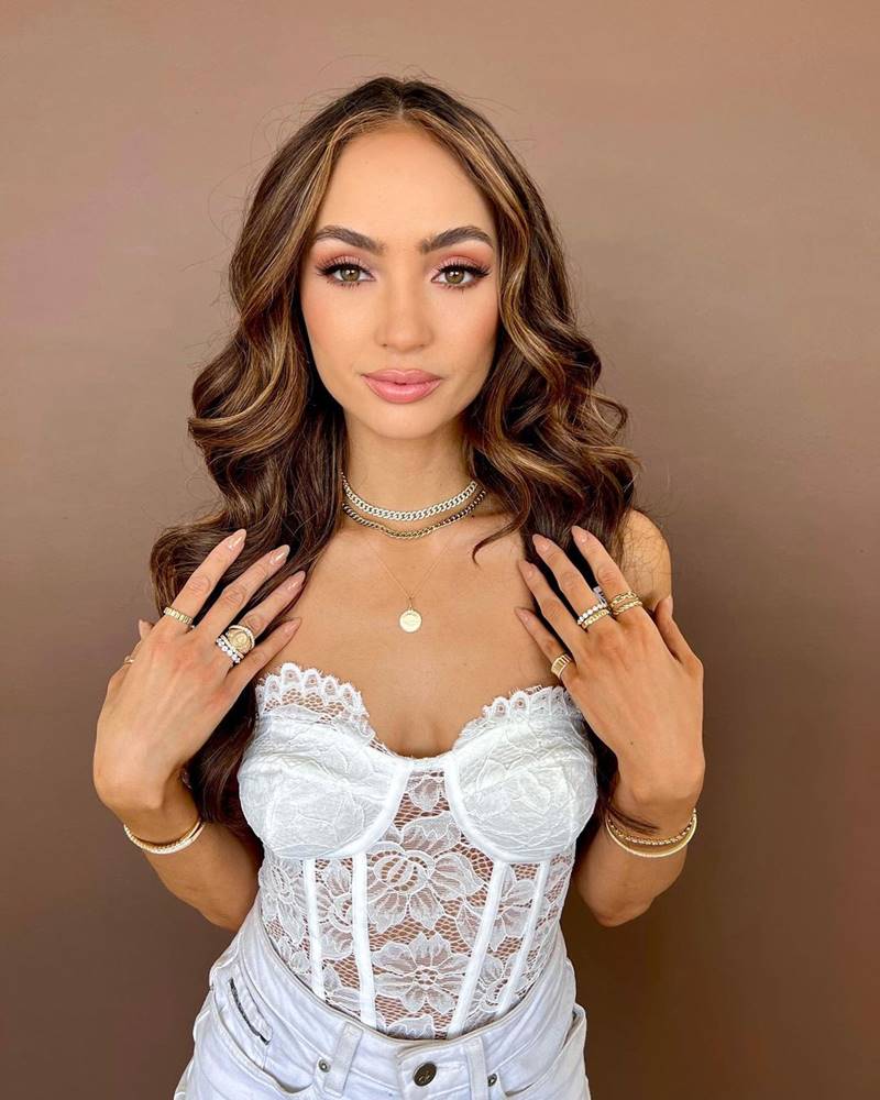 อาร์บอนนีย์ เกเบรียล Miss Universe 2022